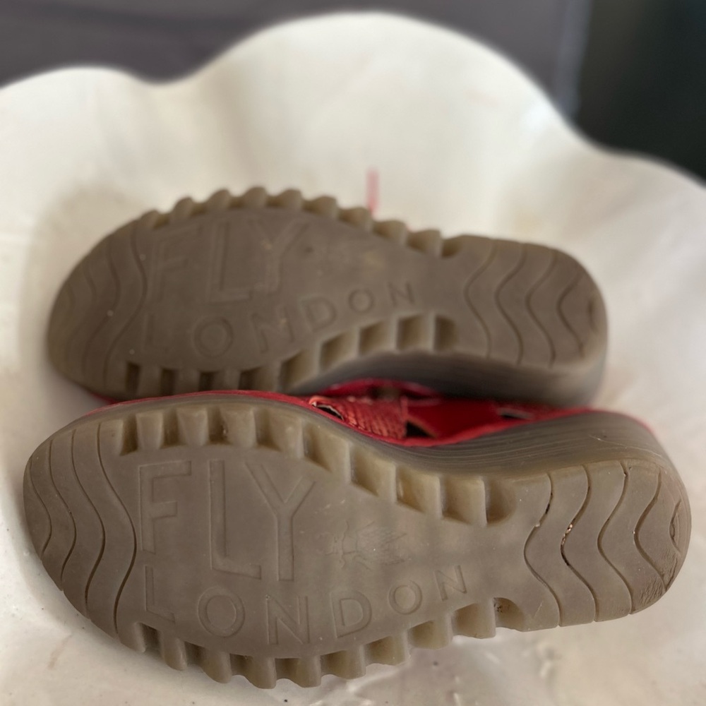 Stylish Red Wedge Sandals - Picture 5 of 5